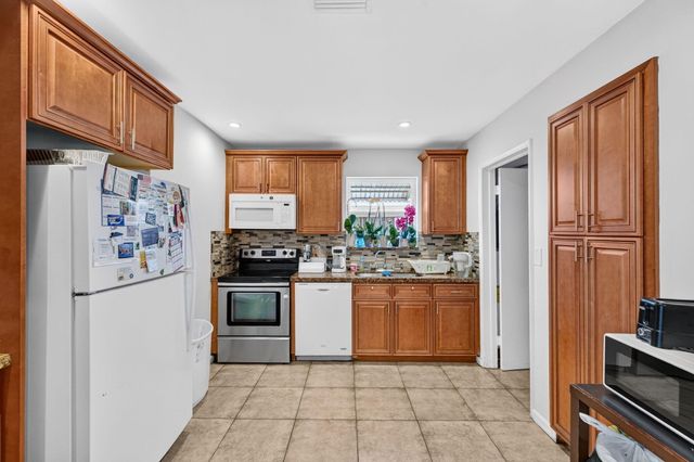 1501 NW 41ST Street, Oakland Park, FL 33309