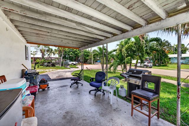 1501 NW 41ST Street, Oakland Park, FL 33309