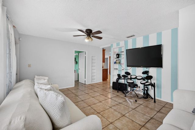 1501 NW 41ST Street, Oakland Park, FL 33309