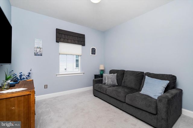 15 MUSEUM DR, Eastampton, NJ 08060