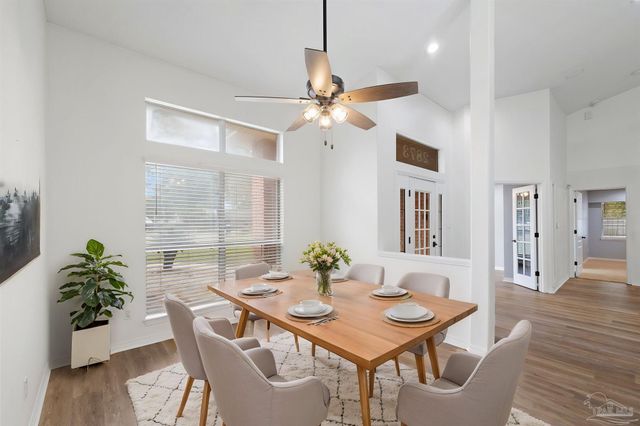 2873 Whisper Lake Dr, Gulf Breeze, FL 32563