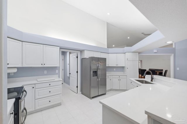 2873 Whisper Lake Dr, Gulf Breeze, FL 32563