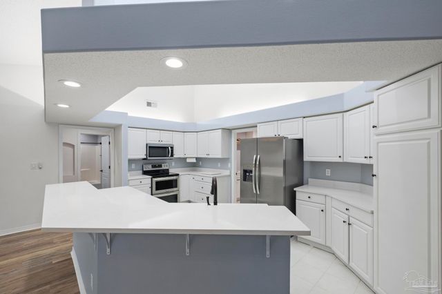 2873 Whisper Lake Dr, Gulf Breeze, FL 32563