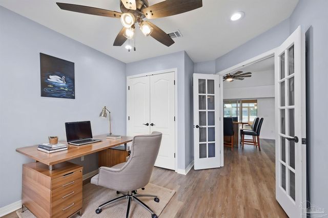 2873 Whisper Lake Dr, Gulf Breeze, FL 32563