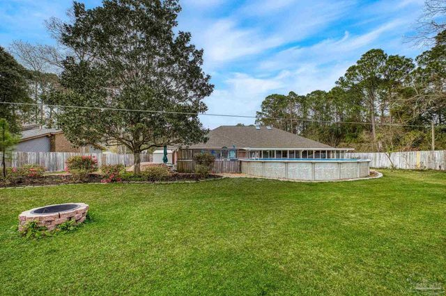 2873 Whisper Lake Dr, Gulf Breeze, FL 32563