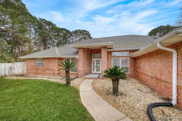 2873 Whisper Lake Dr, Gulf Breeze, FL 32563