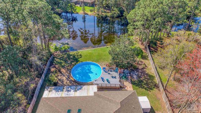 2873 Whisper Lake Dr, Gulf Breeze, FL 32563