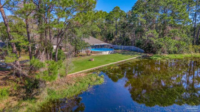 2873 Whisper Lake Dr, Gulf Breeze, FL 32563