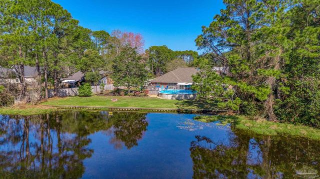 2873 Whisper Lake Dr, Gulf Breeze, FL 32563
