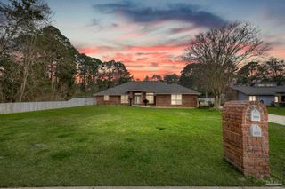 2873 Whisper Lake Dr, Gulf Breeze, FL 32563