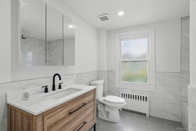 3079 Fearn Place, Bronx, NY 10465