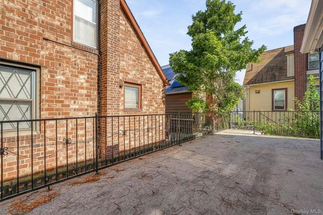 3079 Fearn Place, Bronx, NY 10465