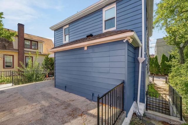 3079 Fearn Place, Bronx, NY 10465