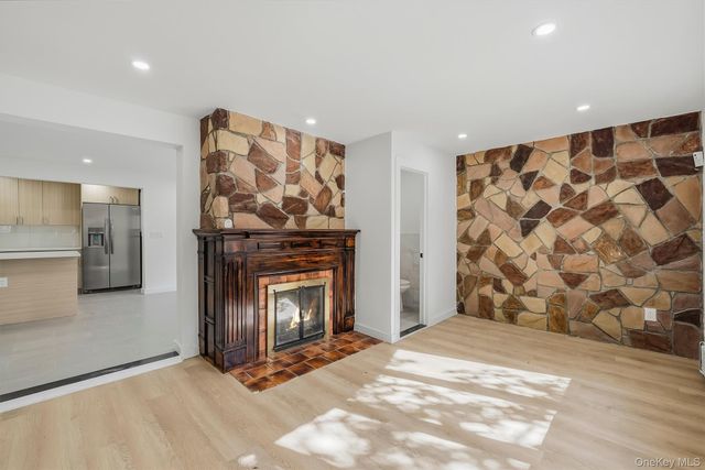 3079 Fearn Place, Bronx, NY 10465
