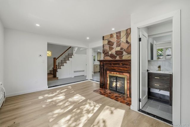 3079 Fearn Place, Bronx, NY 10465