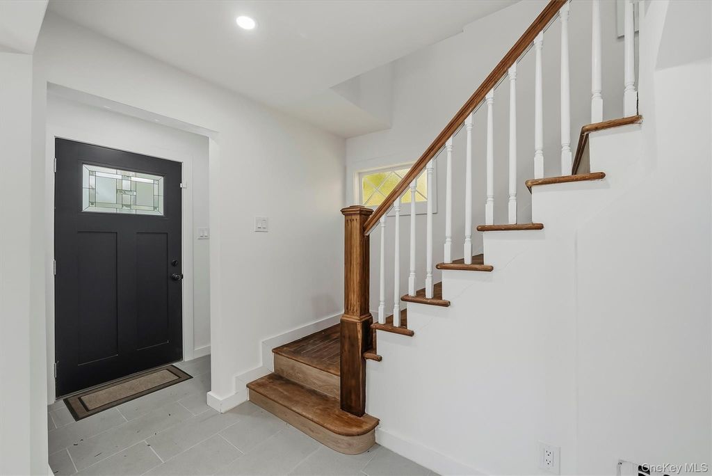 3079 Fearn Place, Bronx, NY 10465 — photo 5