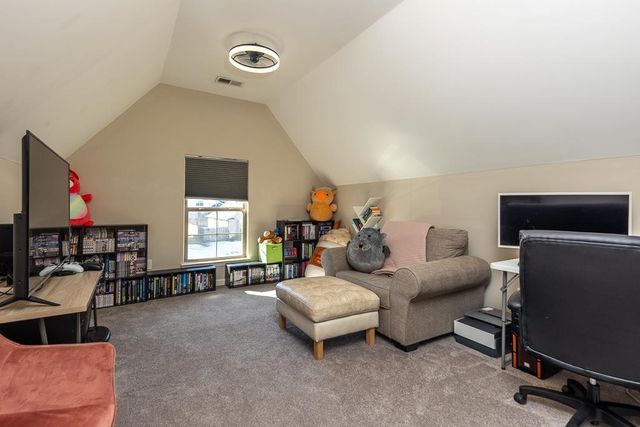 95 CHESNUT RIDGE DR, Oakland, TN 38060