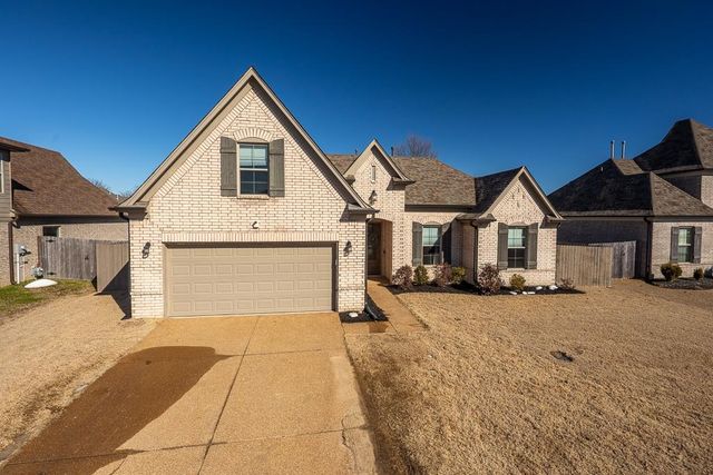 95 CHESNUT RIDGE DR, Oakland, TN 38060