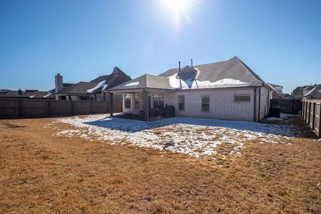 95 CHESNUT RIDGE DR, Oakland, TN 38060