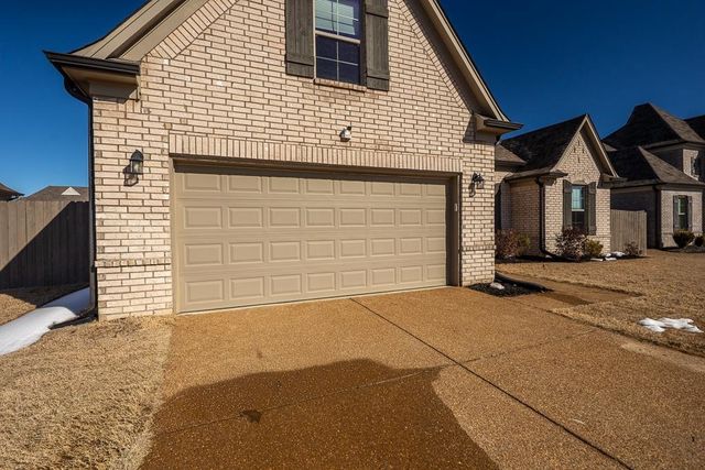 95 CHESNUT RIDGE DR, Oakland, TN 38060