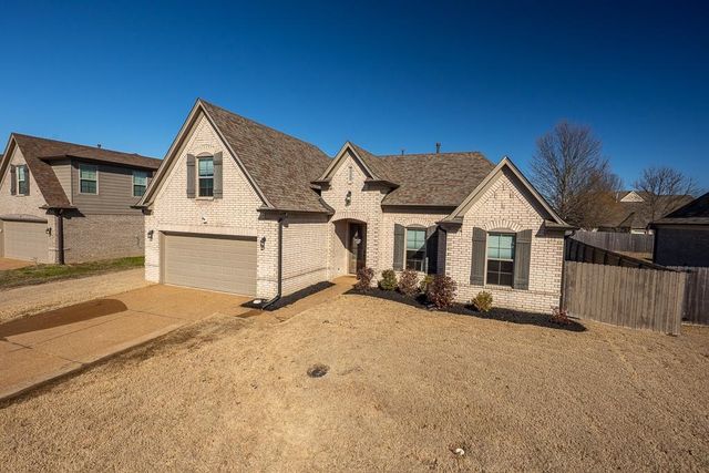 95 CHESNUT RIDGE DR, Oakland, TN 38060