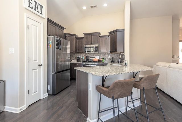 95 CHESNUT RIDGE DR, Oakland, TN 38060