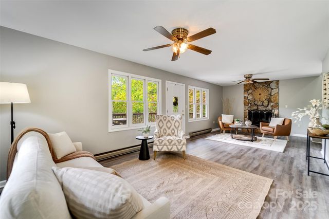 365 Duckback Trail, Whittier, NC 28789