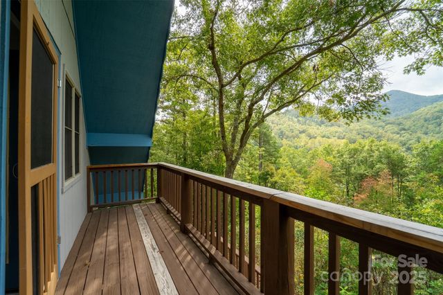 365 Duckback Trail, Whittier, NC 28789