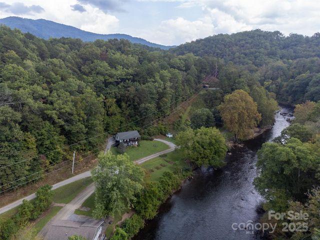 365 Duckback Trail, Whittier, NC 28789