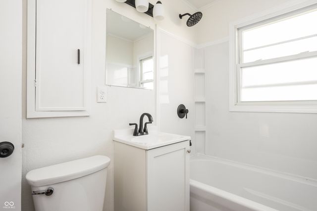 1825 E Legrande Avenue, Indianapolis, IN 46203