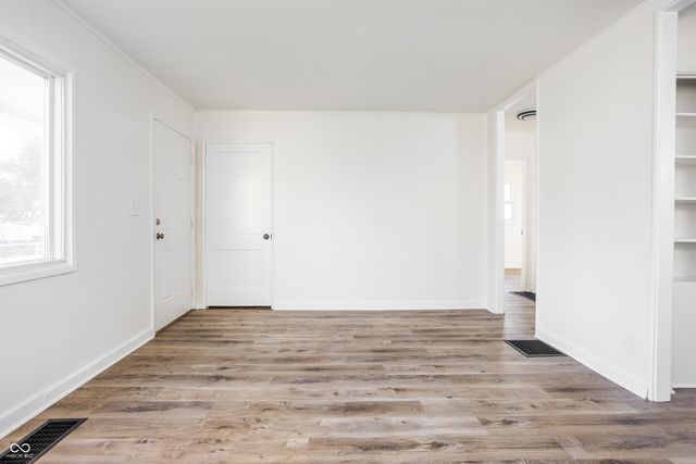1825 E Legrande Avenue, Indianapolis, IN 46203