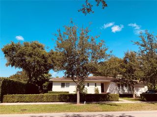 1244 S Alhambra Circle 1244, Coral Gables, FL 33146