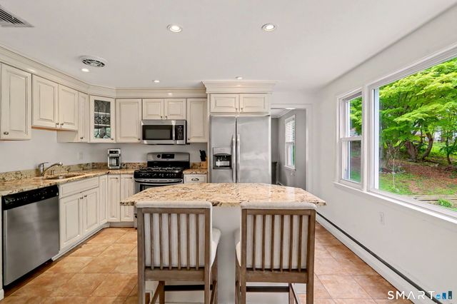 73 Oxbow Road, Fairfield, CT 06824