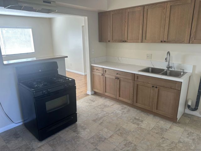 3635 W 110TH Street, Inglewood, CA 90303