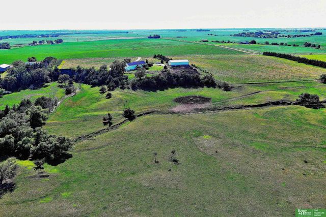 1107 Road P Road, York, NE 68467