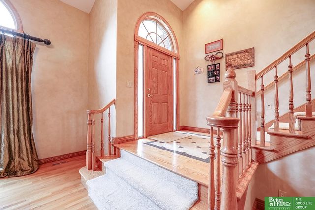 1107 Road P Road, York, NE 68467