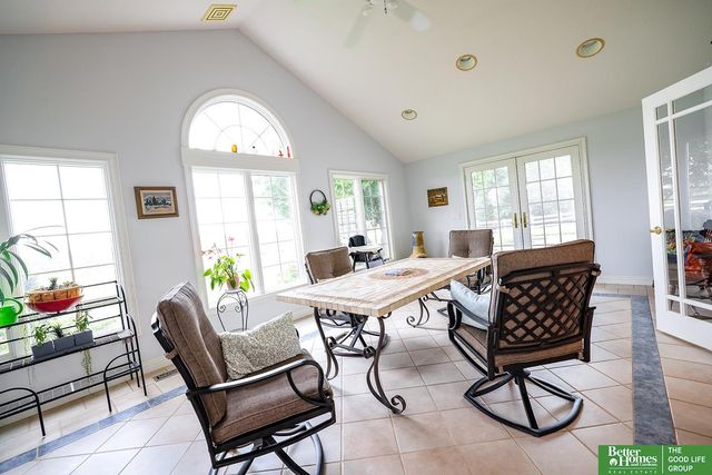 1107 Road P Road, York, NE 68467