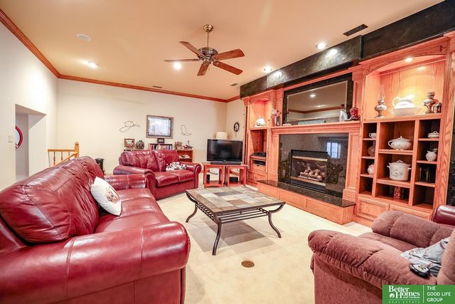 1107 Road P Road, York, NE 68467