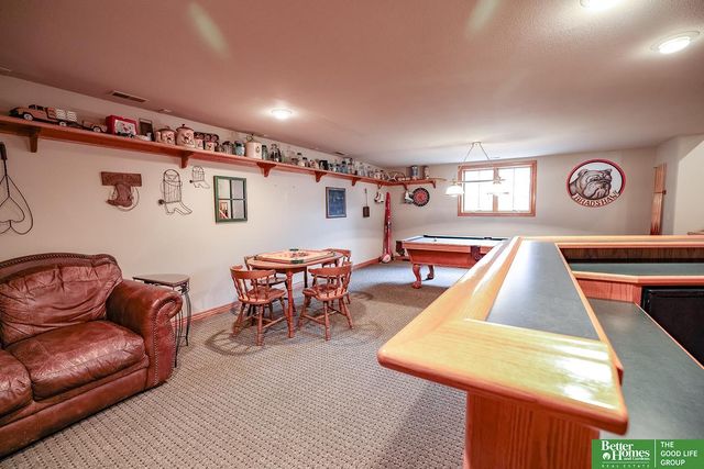 1107 Road P Road, York, NE 68467