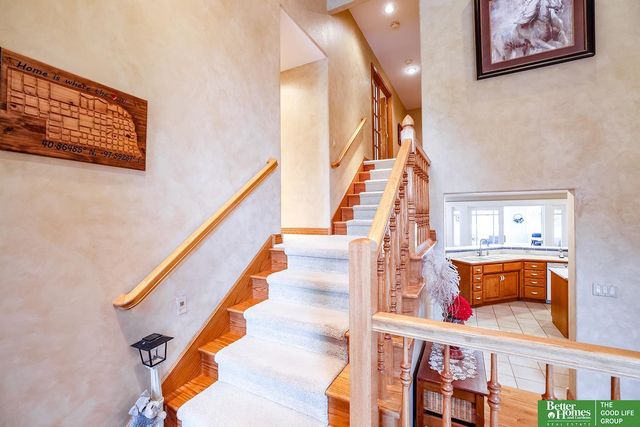 1107 Road P Road, York, NE 68467