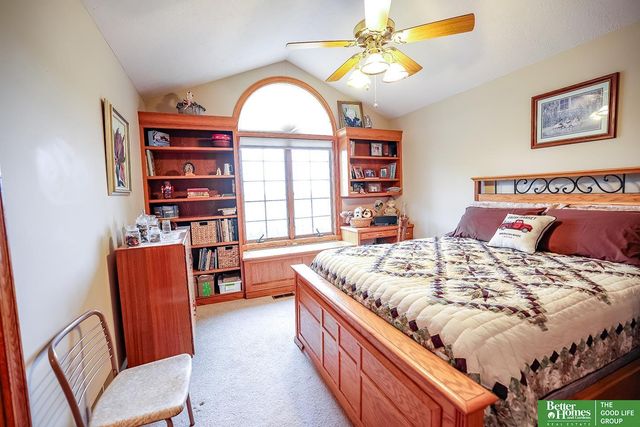 1107 Road P Road, York, NE 68467