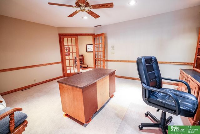 1107 Road P Road, York, NE 68467