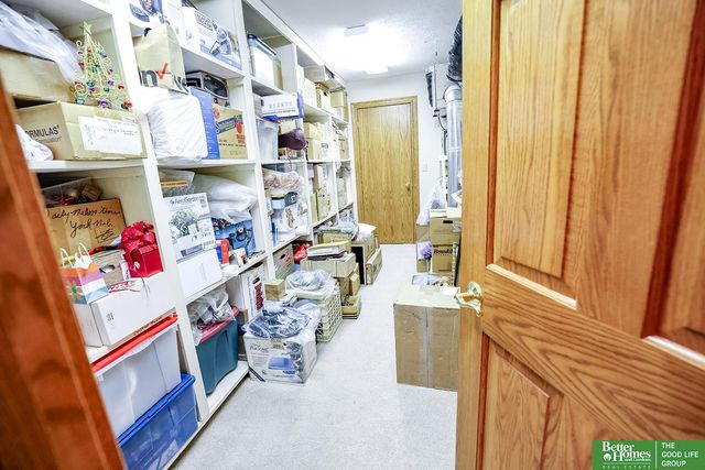 1107 Road P Road, York, NE 68467