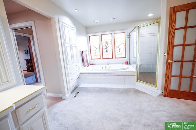 1107 Road P Road, York, NE 68467