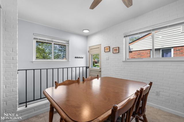 28300 MacKenzie Drive, Westland, MI 48185