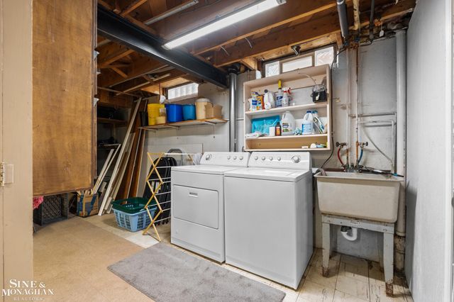 28300 MacKenzie Drive, Westland, MI 48185