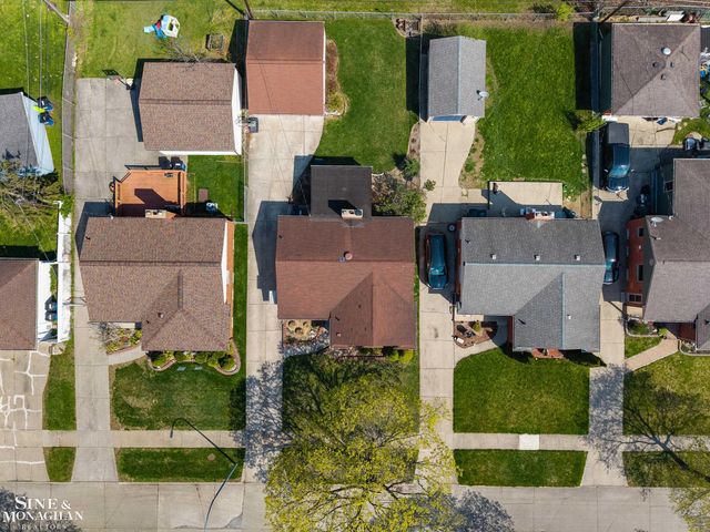 28300 MacKenzie Drive, Westland, MI 48185