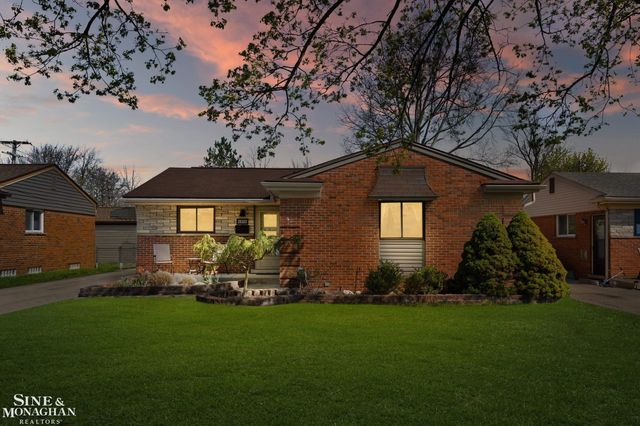28300 MacKenzie Drive, Westland, MI 48185