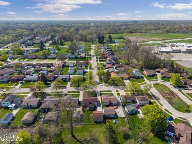 28300 MacKenzie Drive, Westland, MI 48185