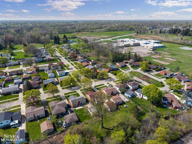 28300 MacKenzie Drive, Westland, MI 48185